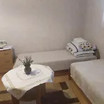 Daleko Od Szosy - I *
